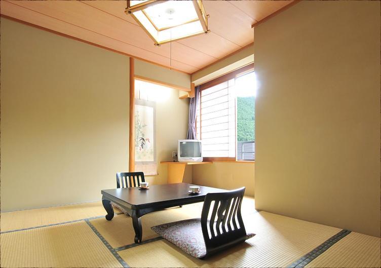 ホテル 望山亭ことぶき 上田市 部屋 写真